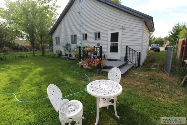 $295,000 | 419 West Grand Avenue, Arco, ID 83213