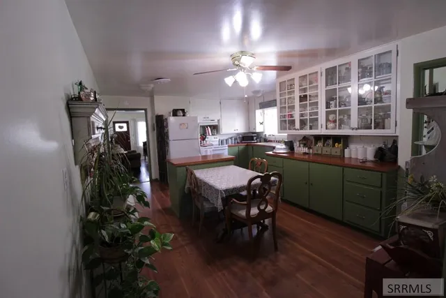 $295,000 | 419 West Grand Avenue, Arco, ID 83213