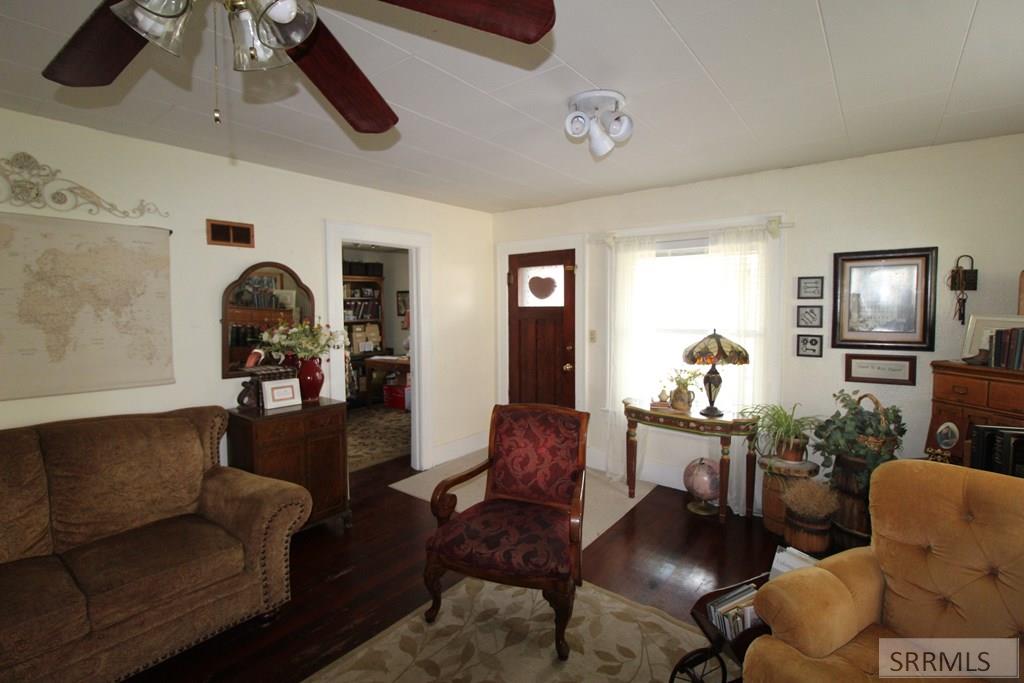 419 West Grand Avenue Arco, ID 83213 - Photo 10 of 27