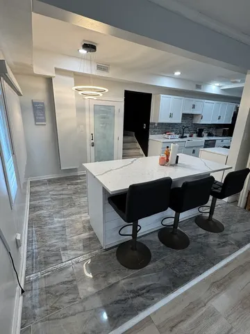 $239,000 | 13910 Lincoln Avenue, Dolton, IL 60419