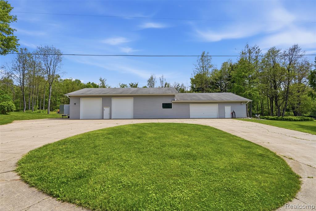 13158 Wood Road Bath, MI 48808 - Photo 55 of 72