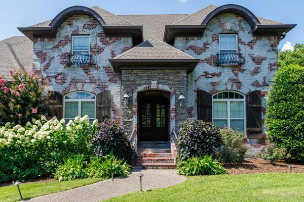 a picture of a bathroom