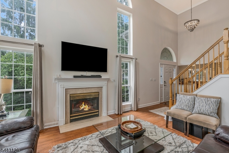 262 Marcia Way Bridgewater, NJ 08807 - Photo 6 of 40