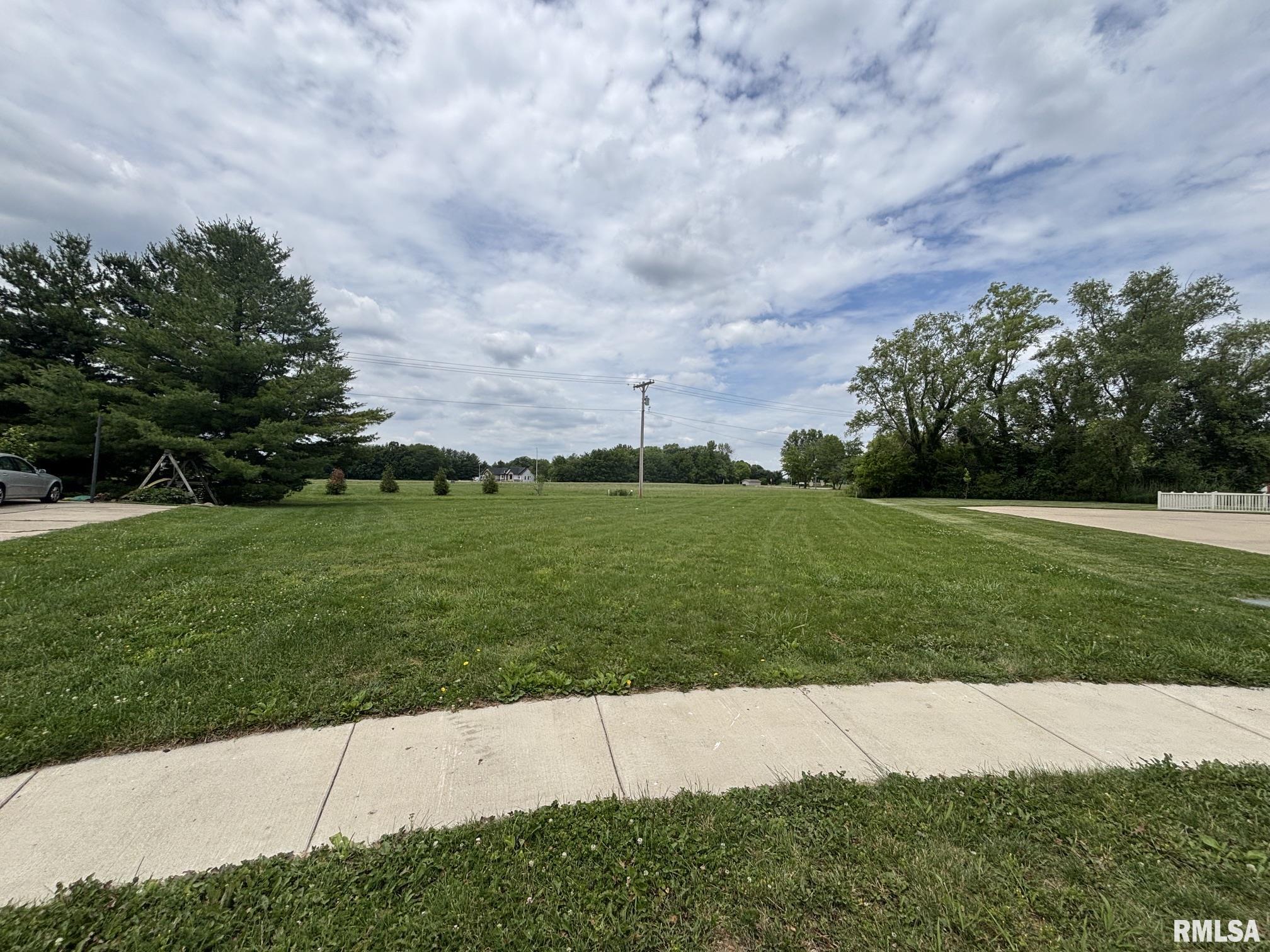 5013 Dogwood Hills Springfield, IL 62711 - Photo 4 of 4
