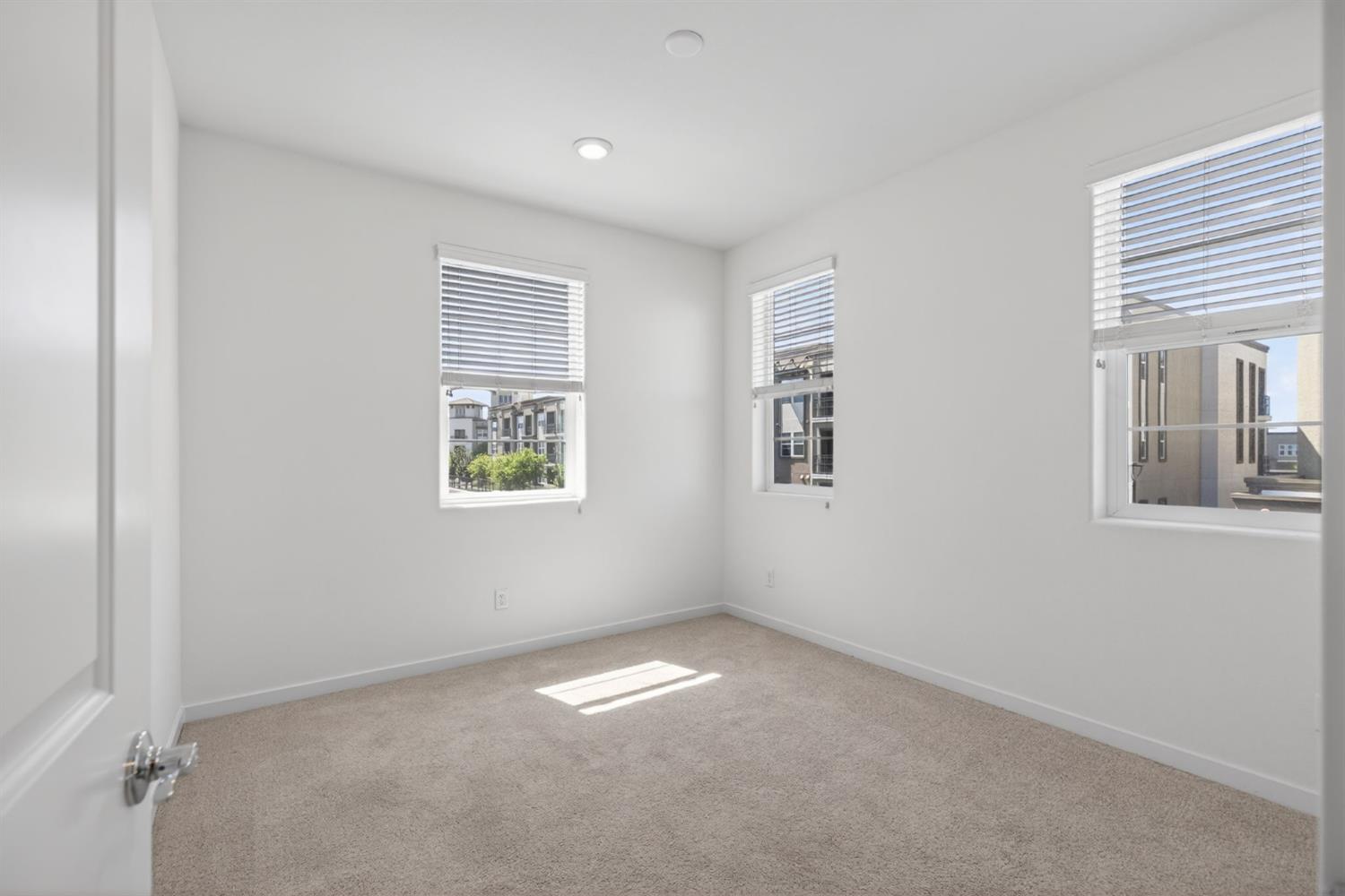 3080 Windwalker Walk Sacramento, CA 95833 - Photo 41 of 61