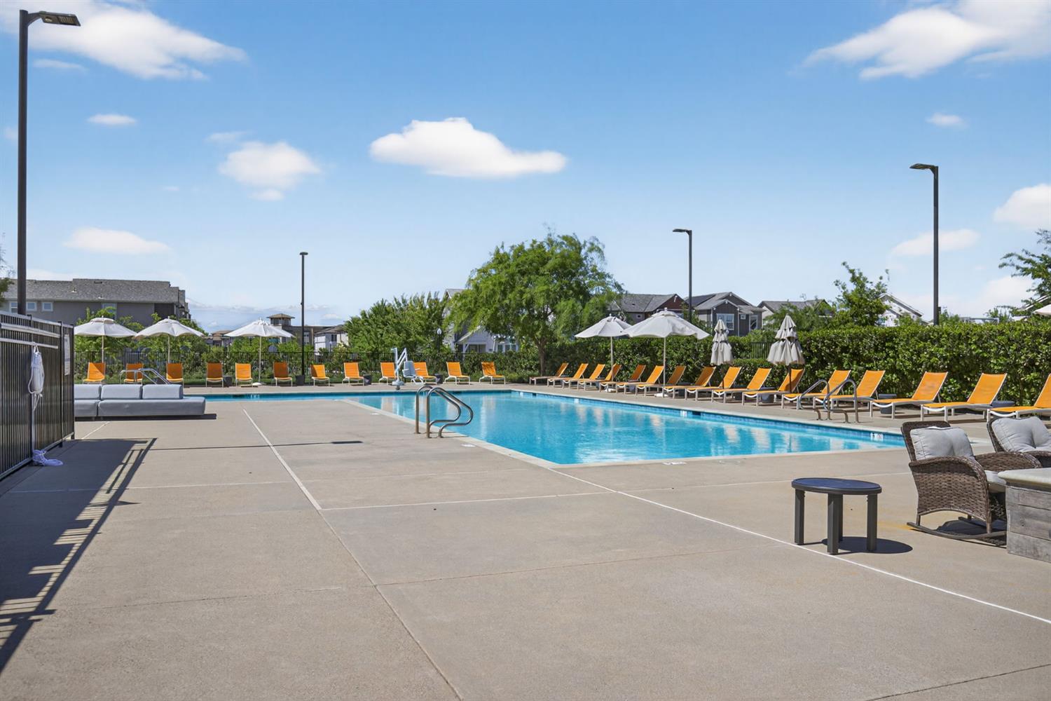 3080 Windwalker Walk Sacramento, CA 95833 - Photo 60 of 61 a view of a basket ball court