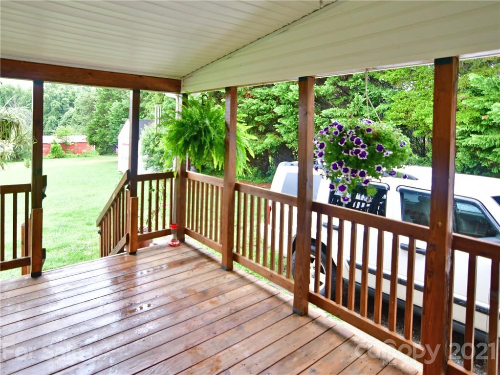 347 Lindsey Farm Road Stony Point, NC 28678 - Photo 2 of 41 Gallery Image 2