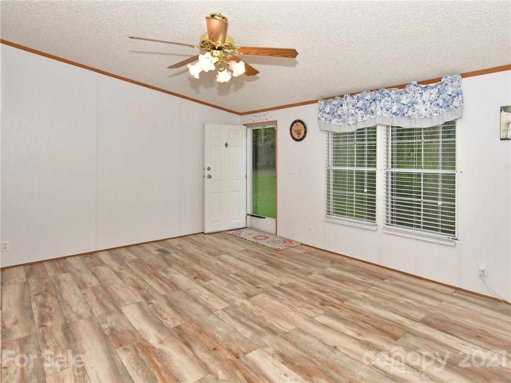 347 Lindsey Farm Road Stony Point, NC 28678 - Photo 4 of 41 Gallery Image 4