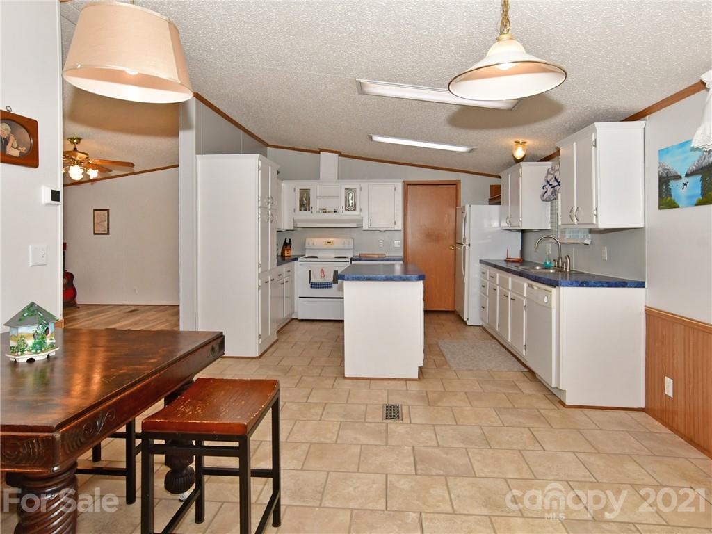 347 Lindsey Farm Road Stony Point, NC 28678 - Photo 5 of 41 Gallery Image 5