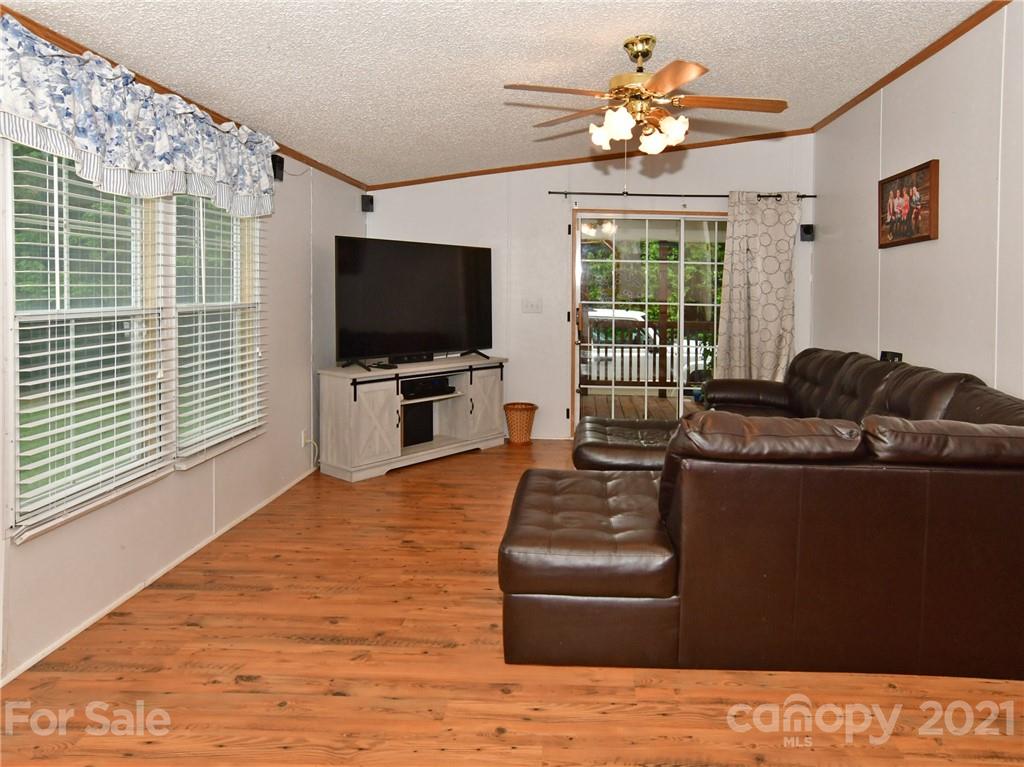 347 Lindsey Farm Road Stony Point, NC 28678 - Photo 7 of 41 Gallery Image 7