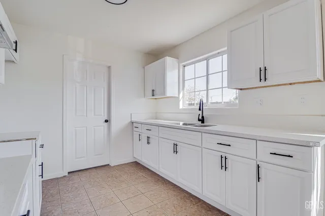 $339,000 | Undisclosed Address, Bakersfield, CA 93304