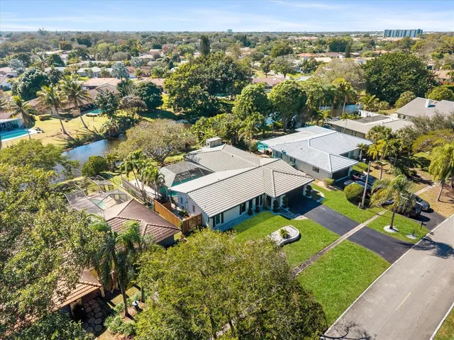 $850,000 | 8264 Shadow Wood Boulevard, Coral Springs, FL 33071