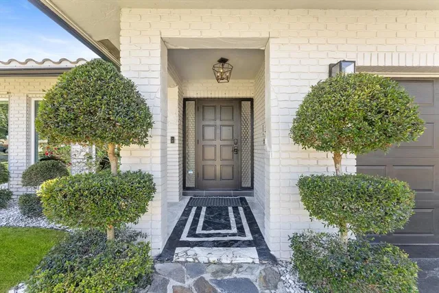 $850,000 | 8264 Shadow Wood Boulevard, Coral Springs, FL 33071