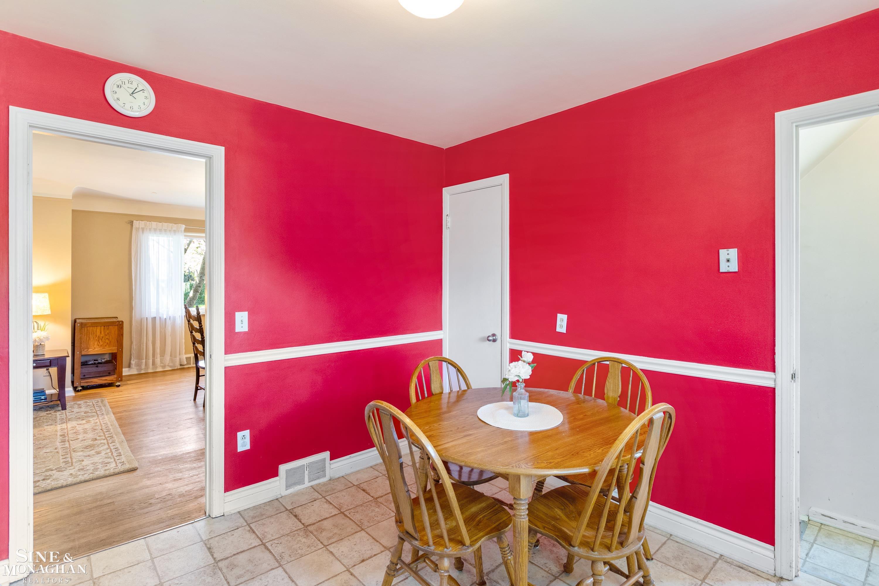 1572 Cook Road Grosse Pointe, MI 48236 - Photo 13 of 29 Eat In Kitchen