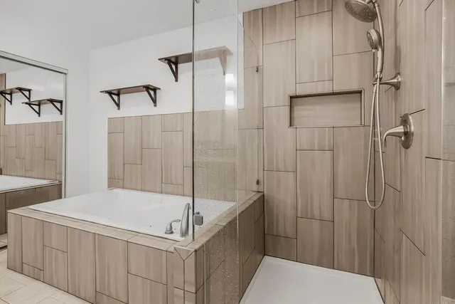 $465,000 | 387 North Shore Drive, Lake Waukomis, MO 64151