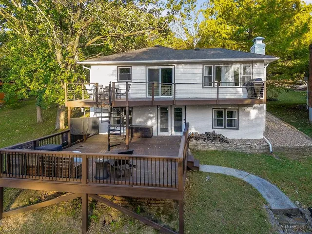 $465,000 | 387 North Shore Drive, Lake Waukomis, MO 64151