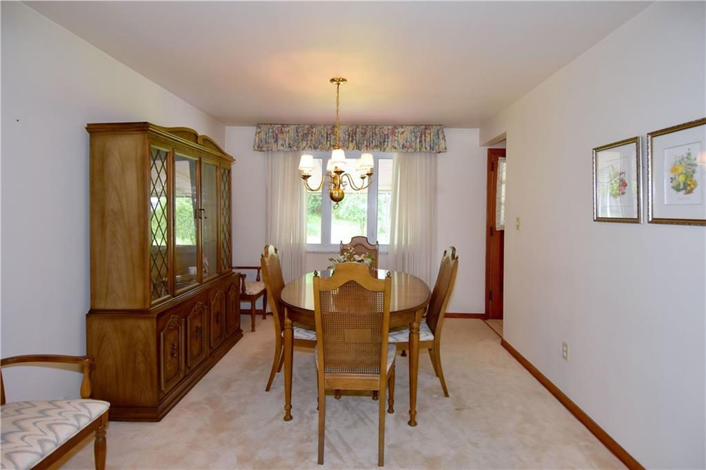 8448 Edwood Road Pittsburgh, PA 15237 - Photo 6 of 22 Gallery Image 6