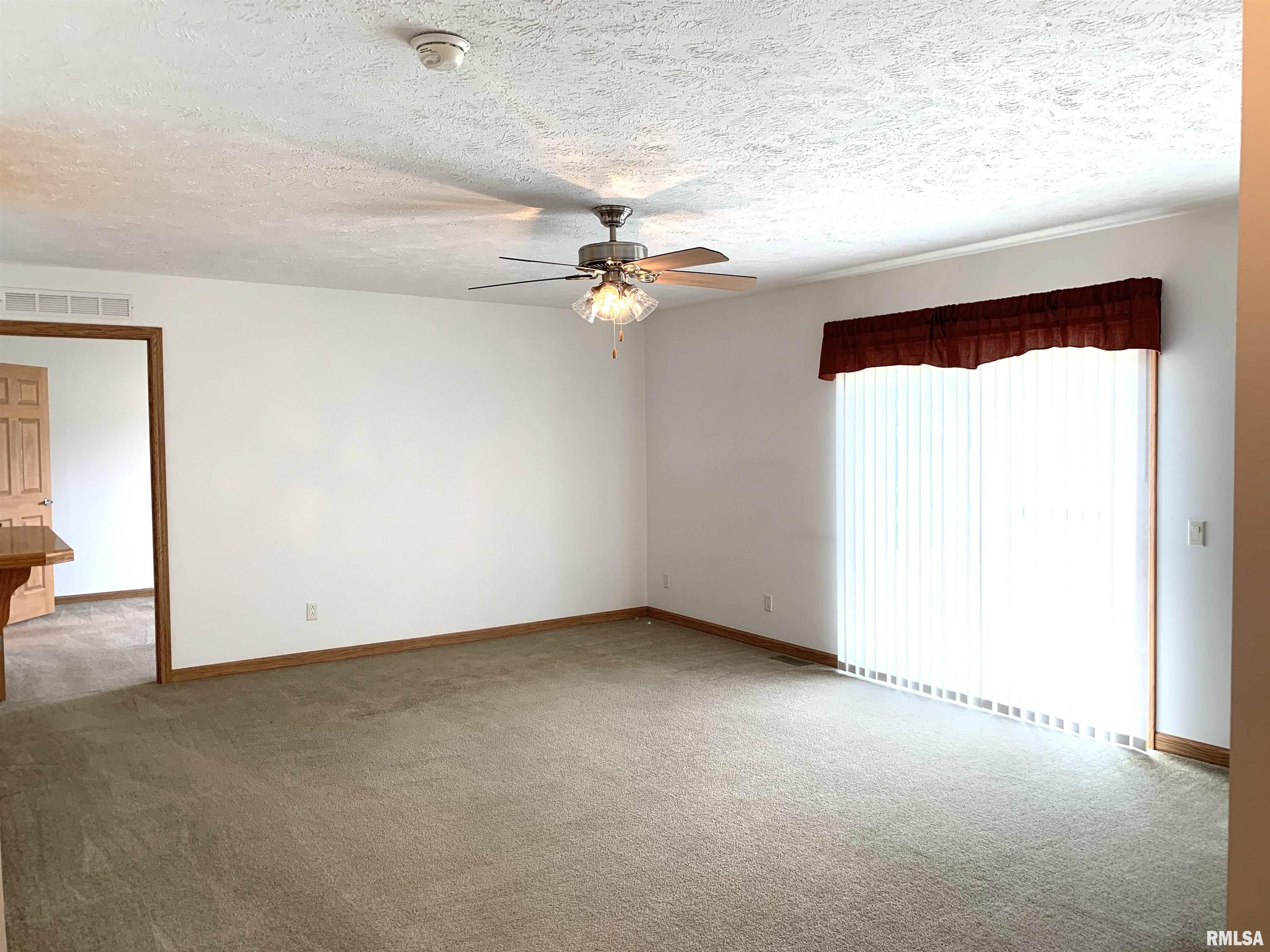 2800 Vía Rosso, Unit 113 Springfield, IL 62703 - Photo 11 of 45 Gallery Image 11