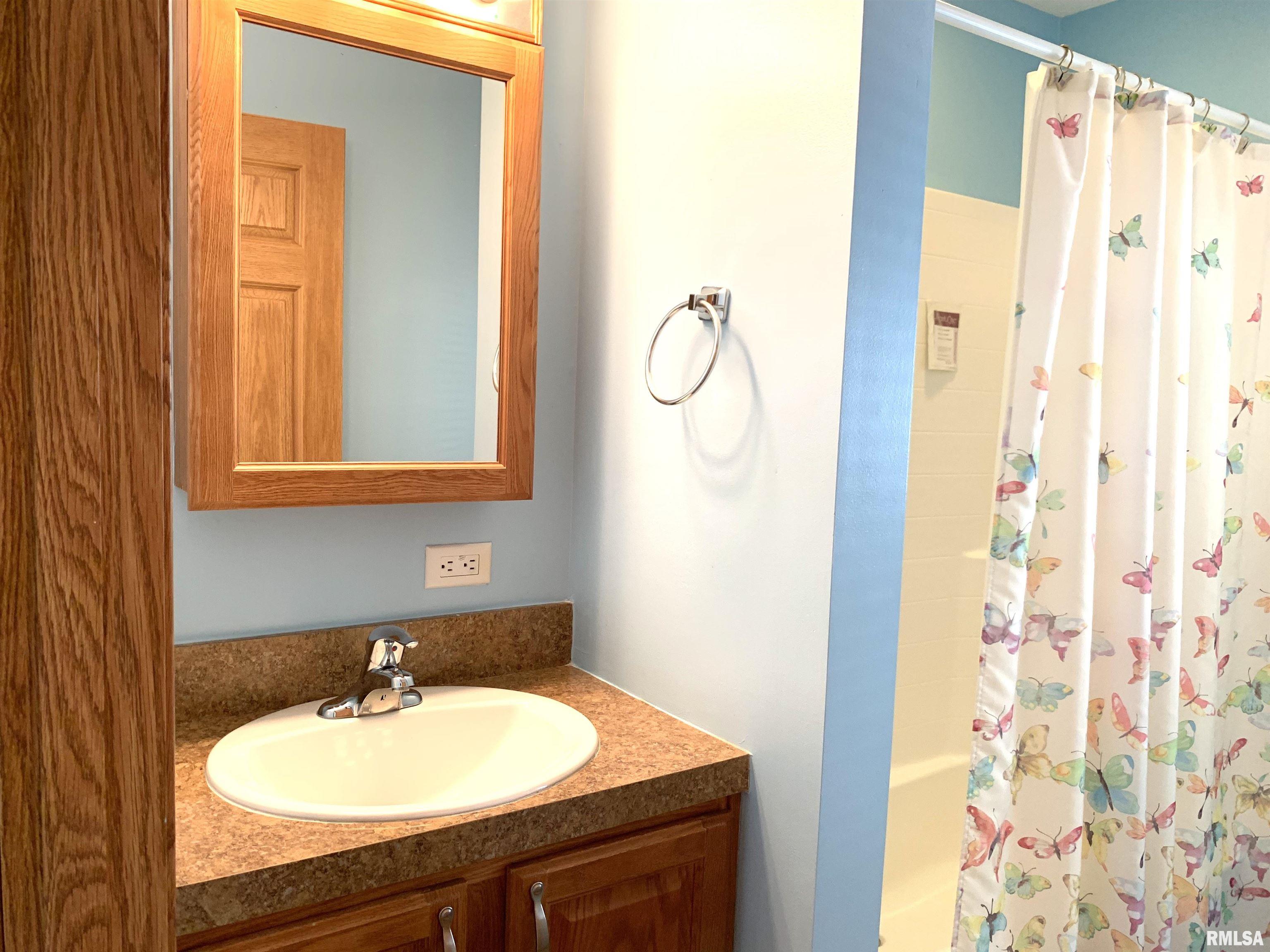 2800 Vía Rosso, Unit 113 Springfield, IL 62703 - Photo 27 of 45 Gallery Image 27