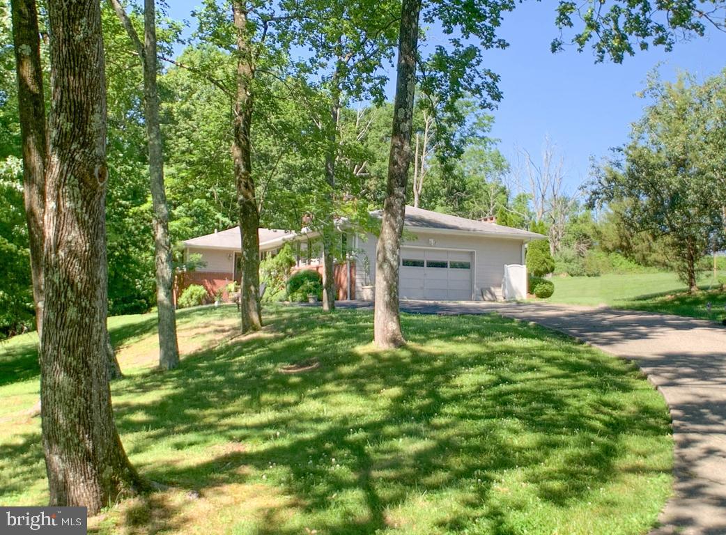 2670 Meetinghouse Road Jamison, PA 18929 - Photo 1 of 42 Coming up the driveway