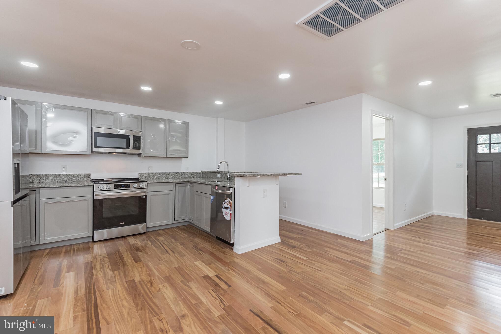 9518 Washington Boulevard Lanham, MD 20706 - Photo 11 of 30