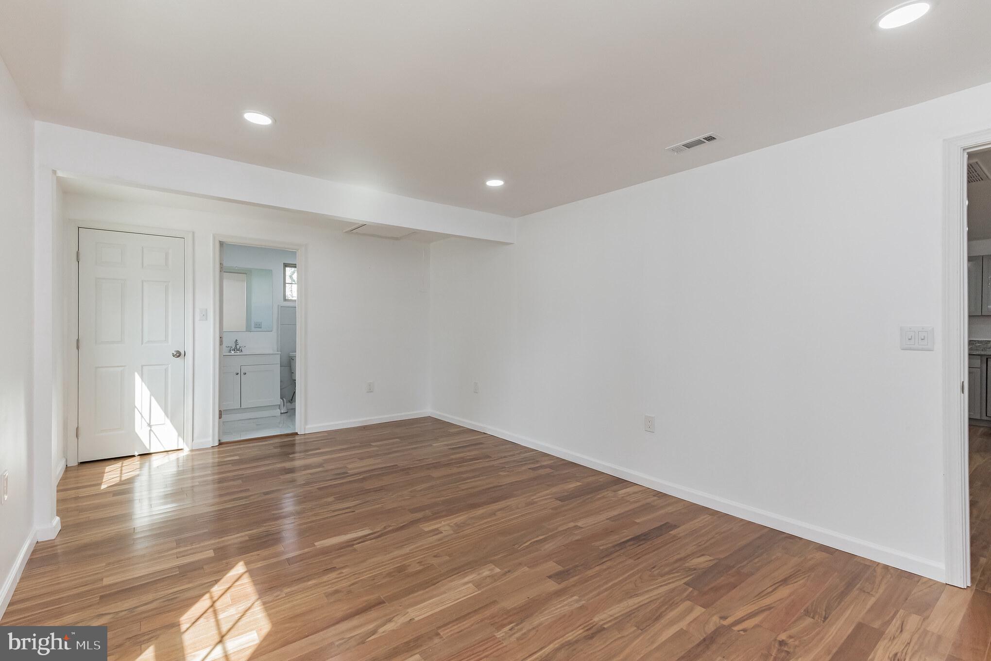 9518 Washington Boulevard Lanham, MD 20706 - Photo 19 of 30