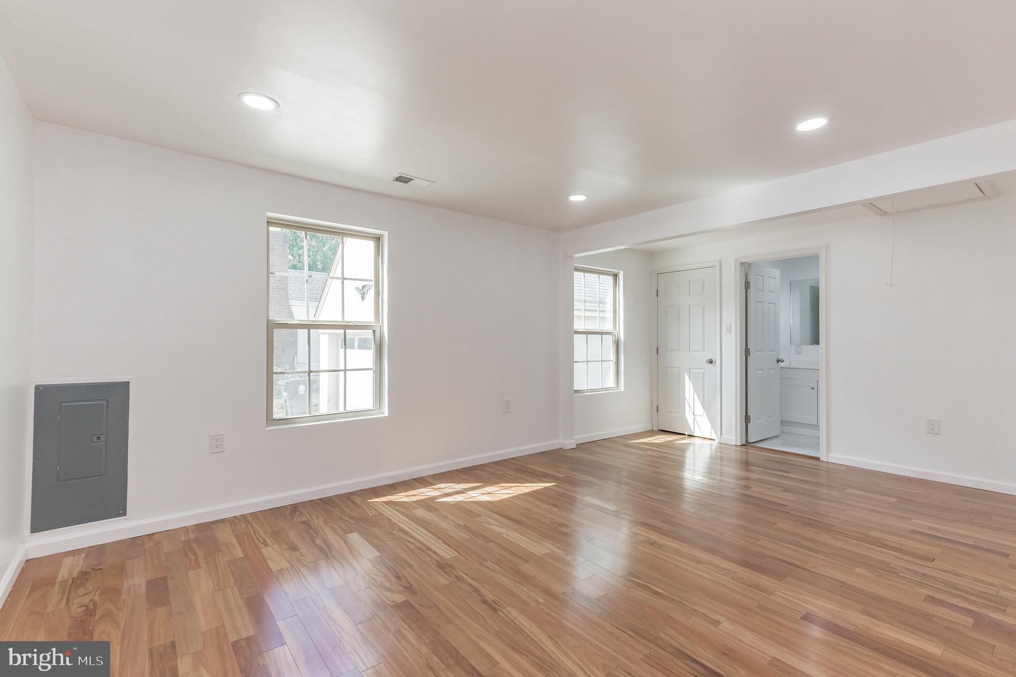 9518 Washington Boulevard Lanham, MD 20706 - Photo 22 of 30