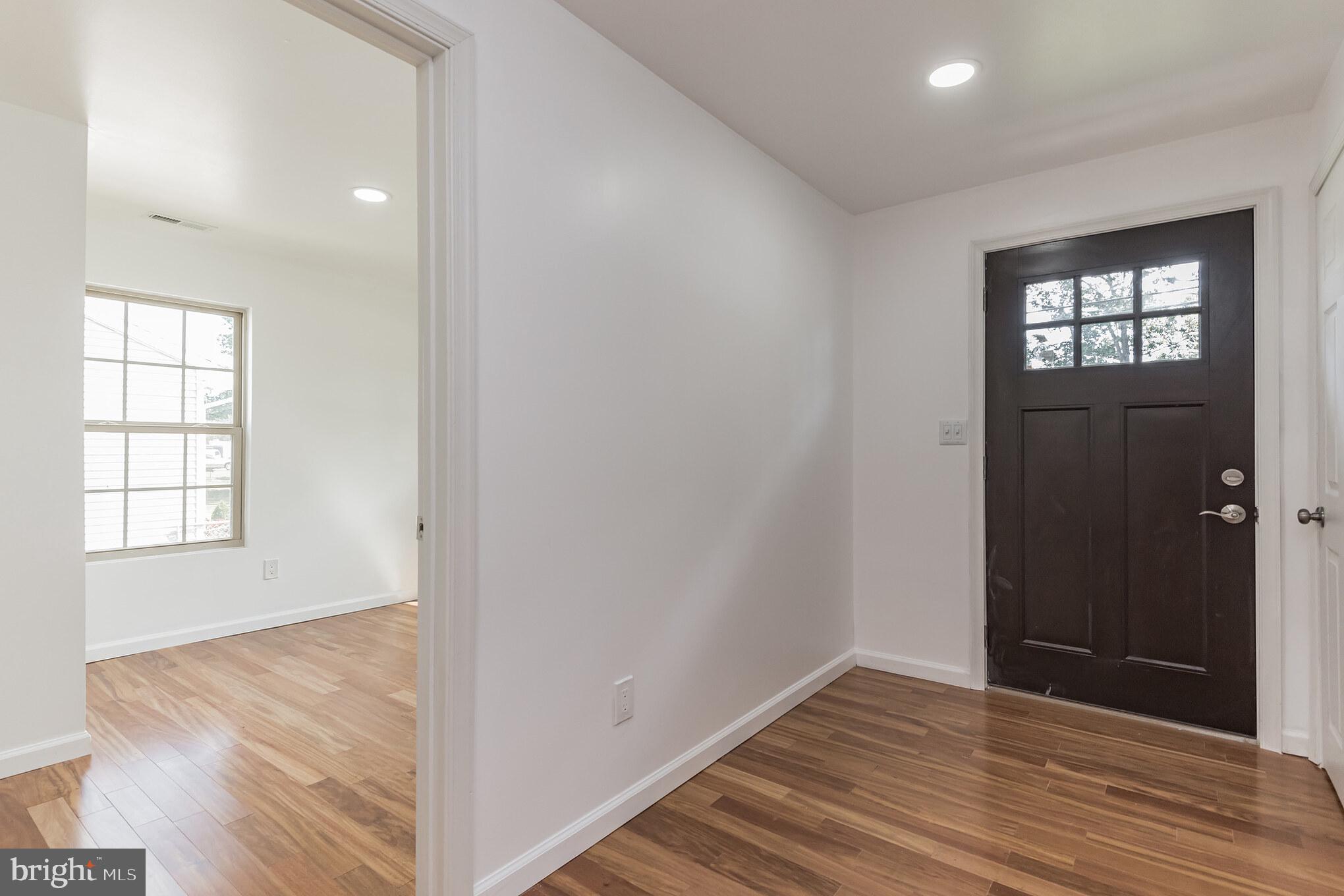 9518 Washington Boulevard Lanham, MD 20706 - Photo 3 of 30