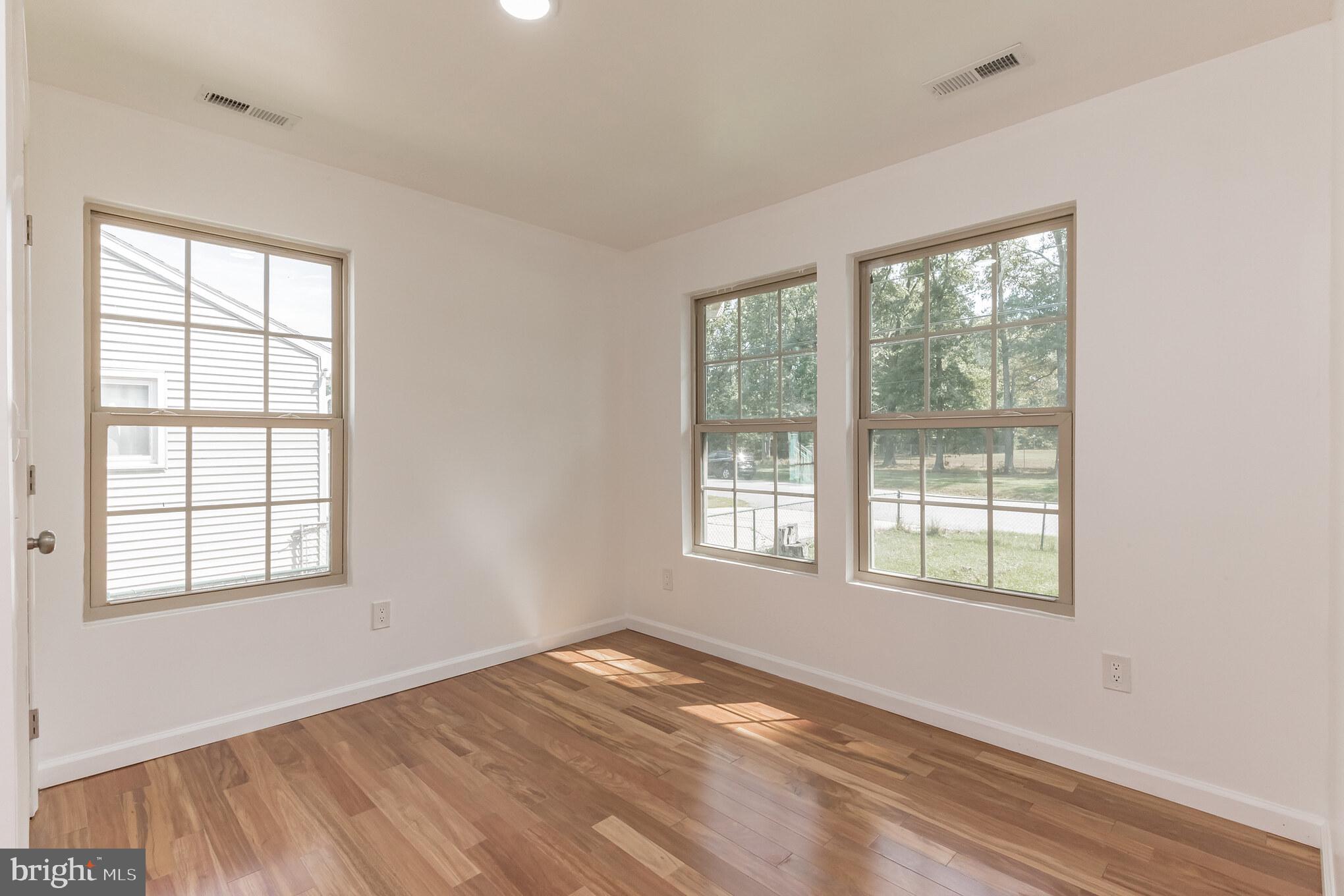 9518 Washington Boulevard Lanham, MD 20706 - Photo 10 of 30