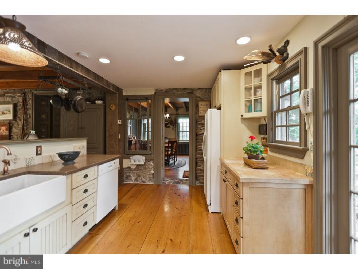 38 Homestead Road Kintnersville, PA 18930 - Photo 5 of 25 Gallery Image 5
