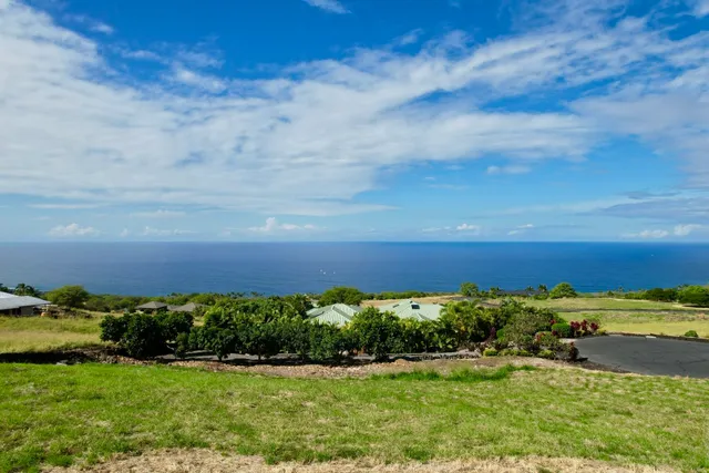 $700,000 | 81-476 Lot 149 Pue Pue Way, Captain Cook, HI 96704