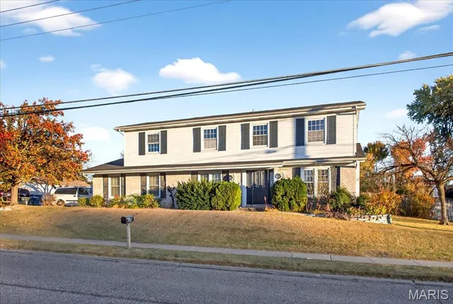 $310,000 | 7060 Howdershell Road, Hazelwood, MO 63042