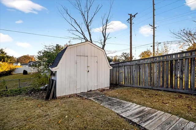 $310,000 | 7060 Howdershell Road, Hazelwood, MO 63042