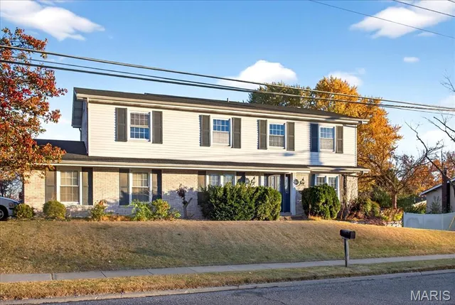 $310,000 | 7060 Howdershell Road, Hazelwood, MO 63042