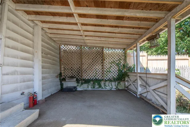 $195,000 | 407 North 5th Street, Allentown, PA 18102