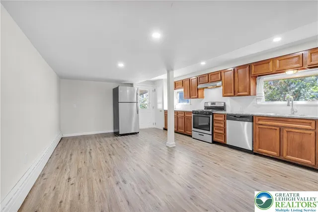 $195,000 | 407 North 5th Street, Allentown, PA 18102