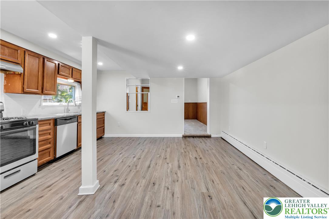 407 North 5th Street Allentown, PA 18102 - Photo 10 of 28