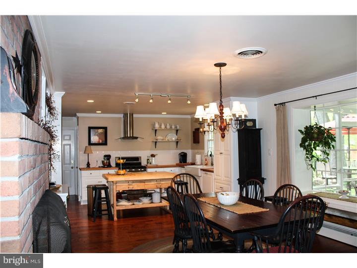 129 Oberlin Avenue Sinking Spring, PA 19608 - Photo 2 of 23 Kitchen