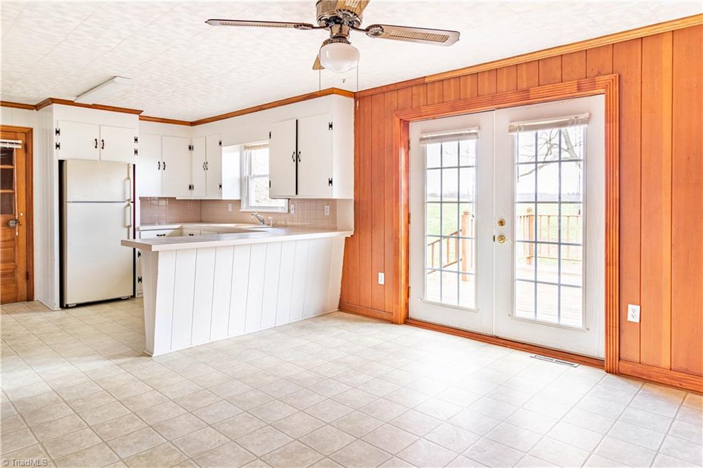1641 Tall Pines Road Lexington, NC 27295 - Photo 7 of 26 Gallery Image 7