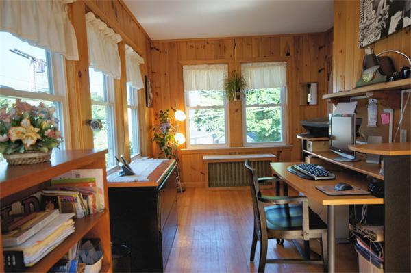 31 Powder House Road Medford, MA 02155 - Photo 8 of 18 Gallery Image 8