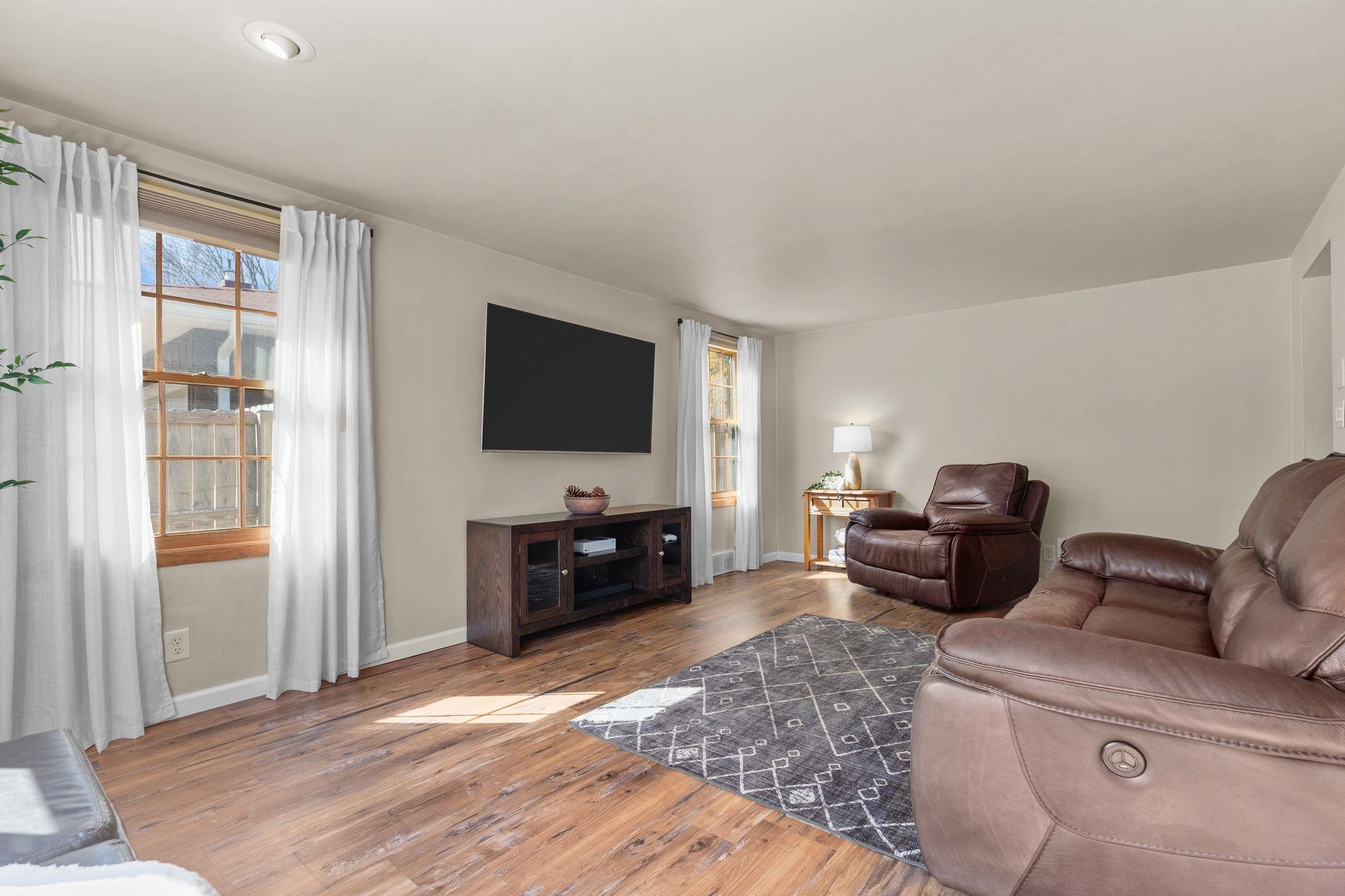 406 Elm Street Combined Locks, WI 54113 - Photo 11 of 29