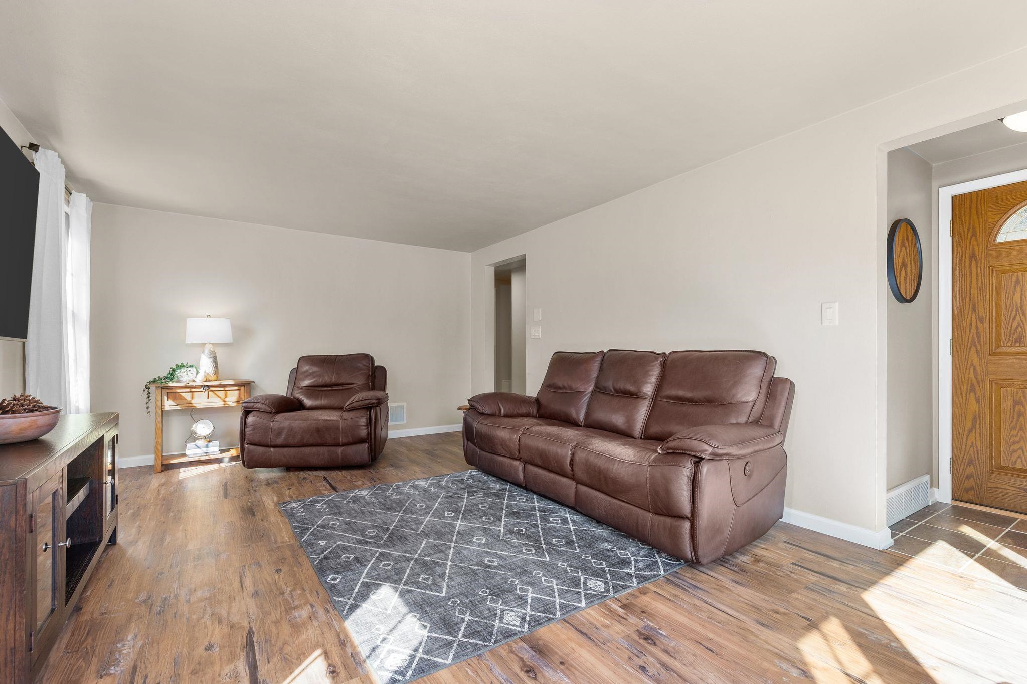 406 Elm Street Combined Locks, WI 54113 - Photo 12 of 29