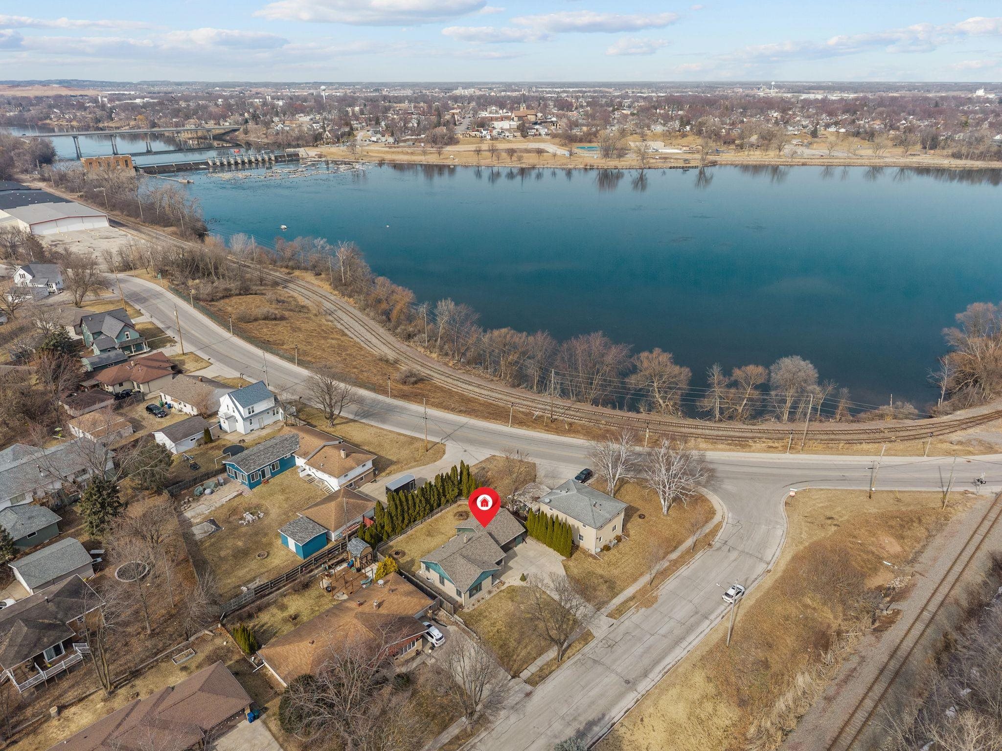 406 Elm Street Combined Locks, WI 54113 - Photo 22 of 29