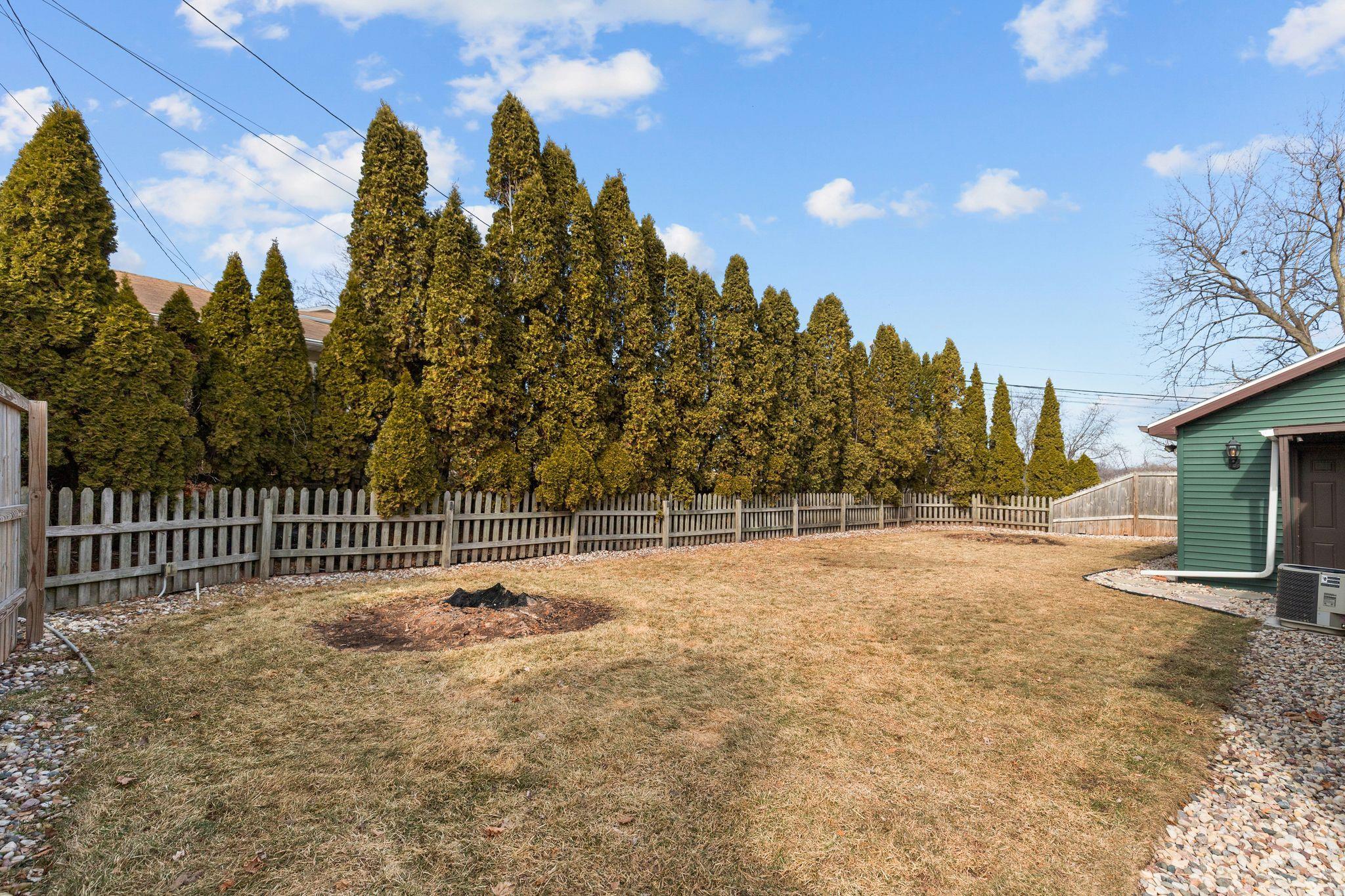 406 Elm Street Combined Locks, WI 54113 - Photo 26 of 29