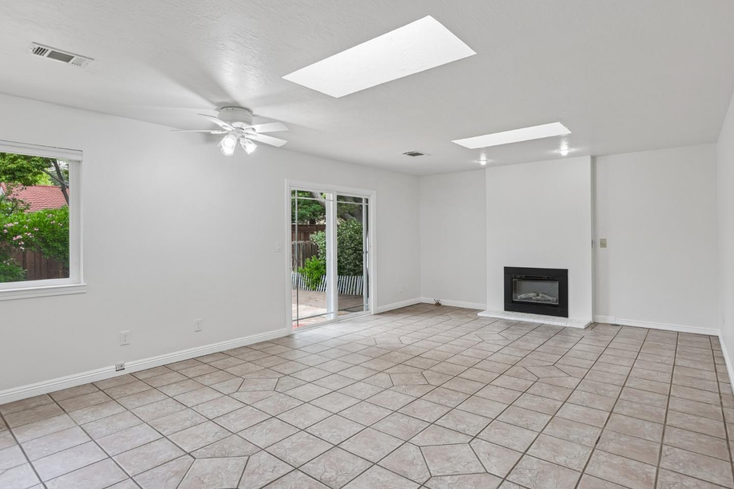 3793 Cowell Road Concord, CA 94518 - Photo 12 of 54