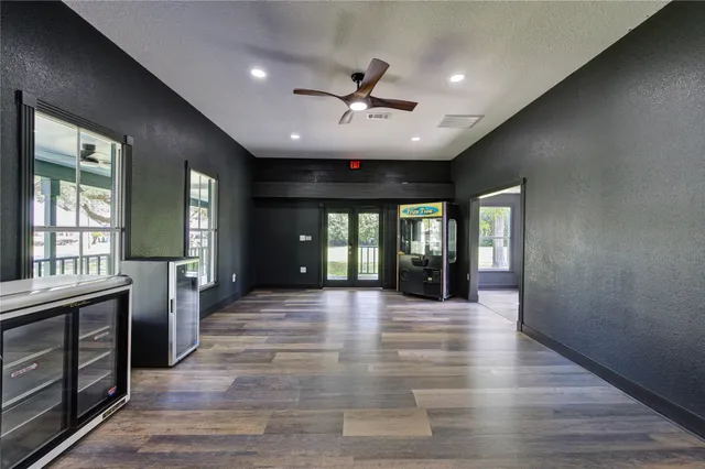 $349,000 | 602 East Myrtle Street, Angleton, TX 77515