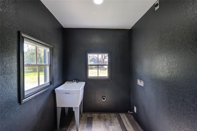 $349,000 | 602 East Myrtle Street, Angleton, TX 77515