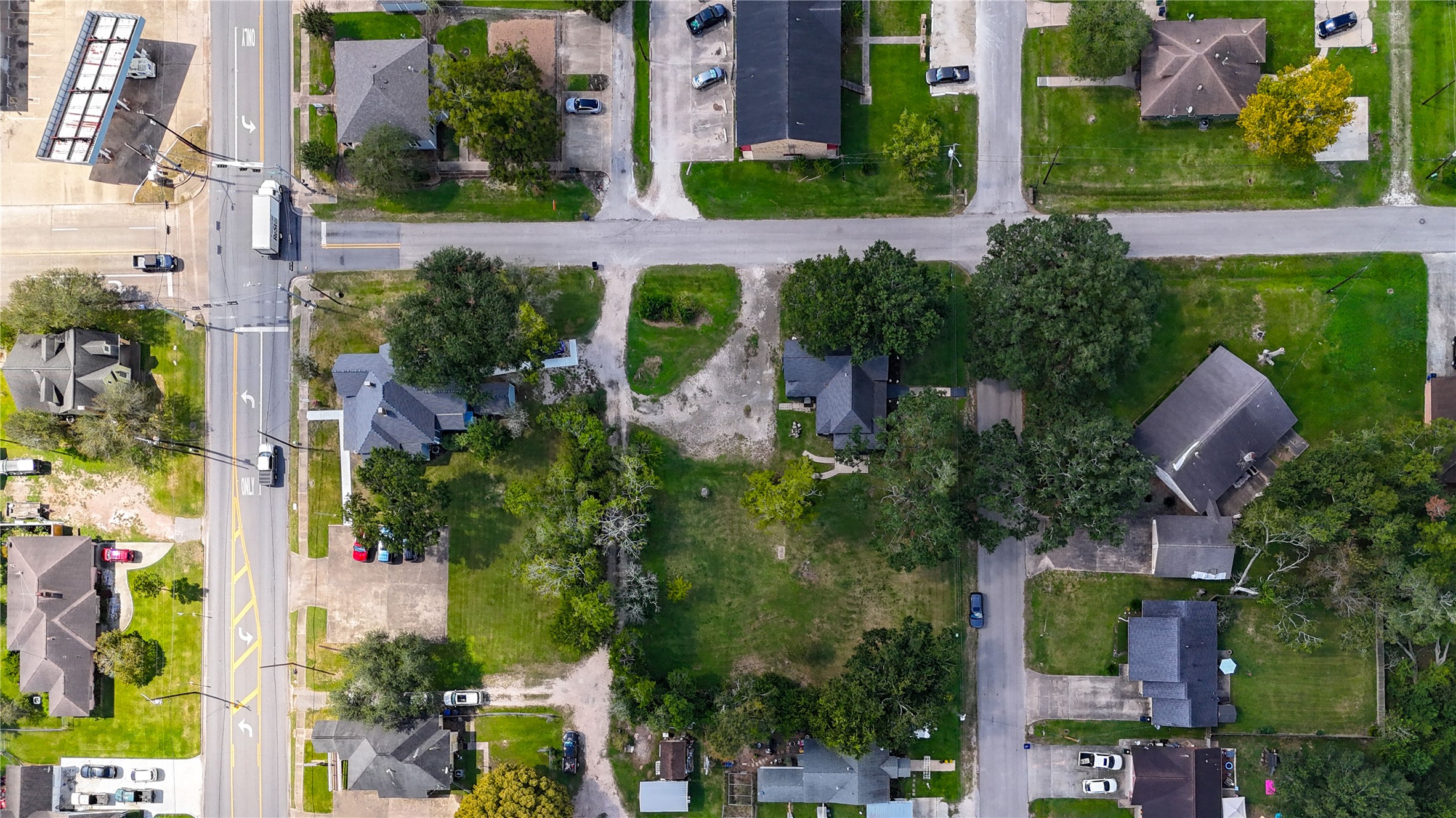 602 East Myrtle Street Angleton, TX 77515 - Photo 34 of 38