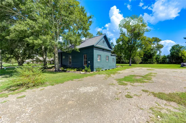 $349,000 | 602 East Myrtle Street, Angleton, TX 77515