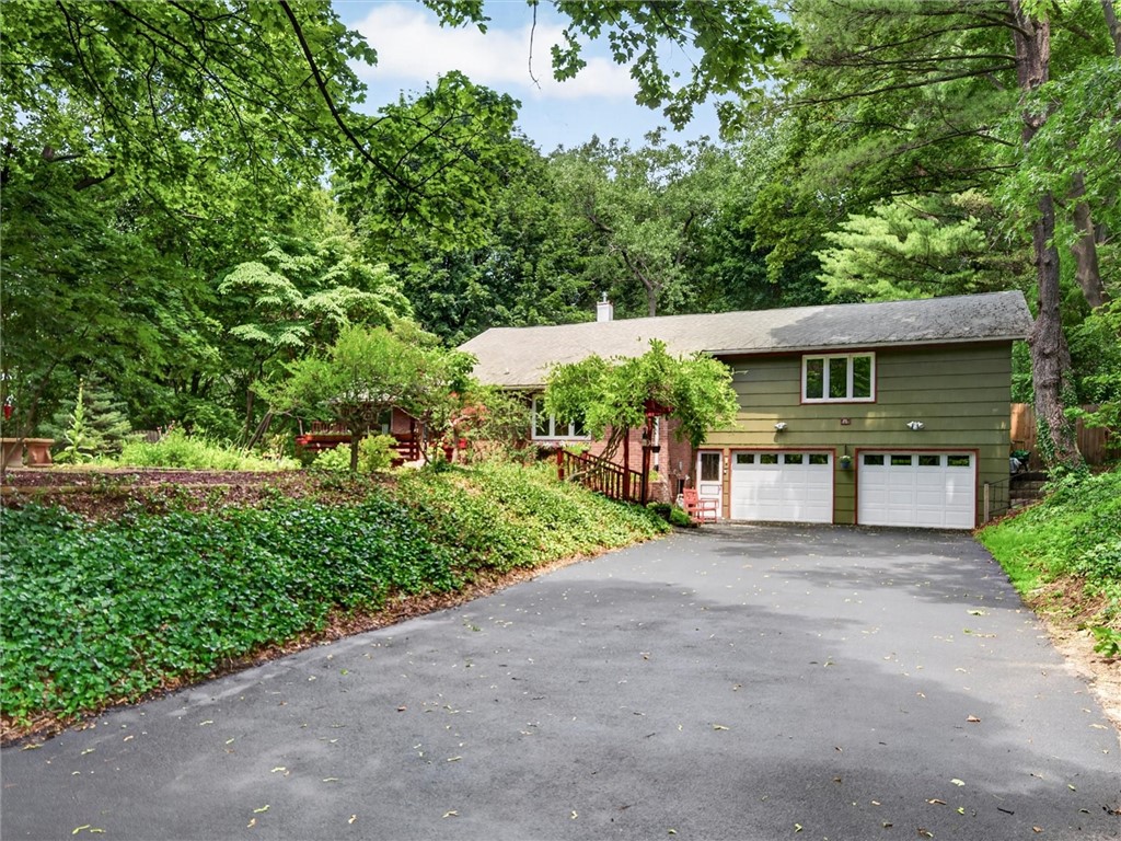 6 Far View Hills Road Brighton, NY 14620 - Photo 4 of 49